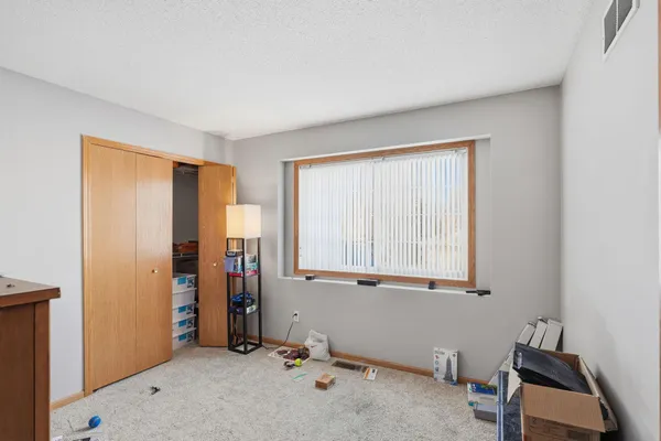 $250,000 | 1227 Elmwood Avenue, Shakopee, MN 55379