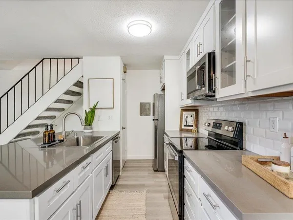 $685,000 | 4475 Diamond Street, Unit 3, Capitola, CA 95010