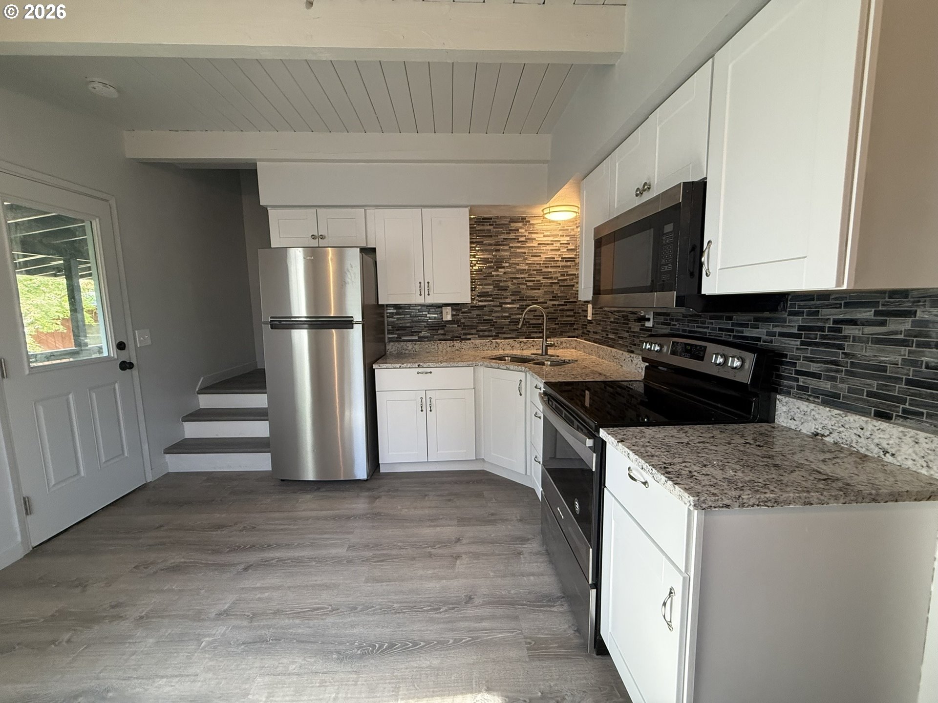 206 Church Street Dillard, OR 97496 - Photo 9 of 26