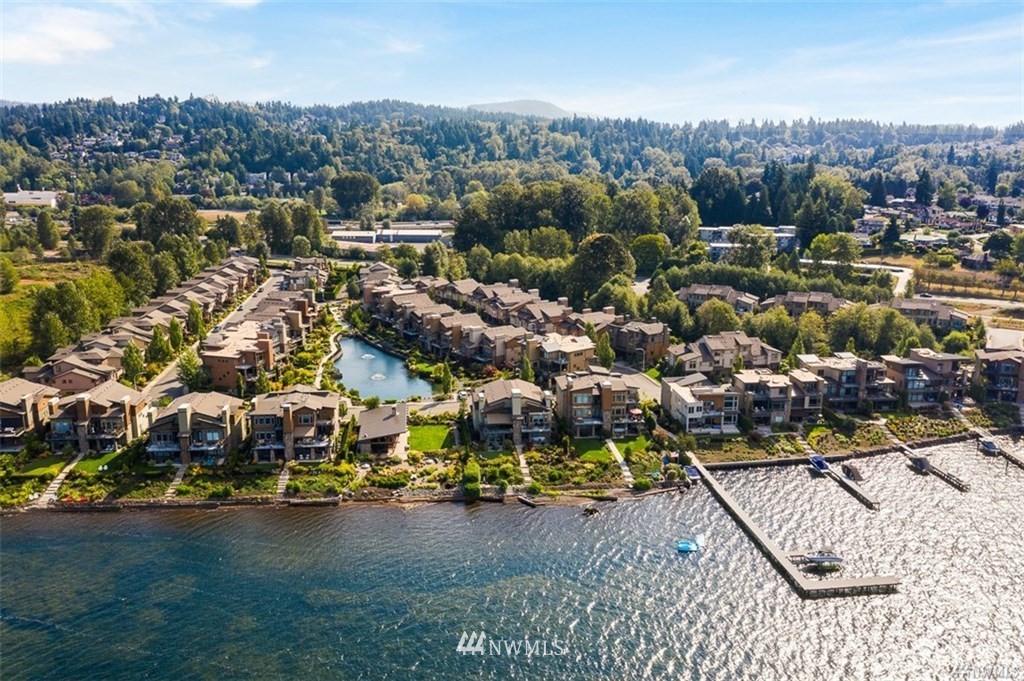1105 North 41st Place Renton, WA 98056 - Photo 39 of 40 an aerial view of residential building and lake