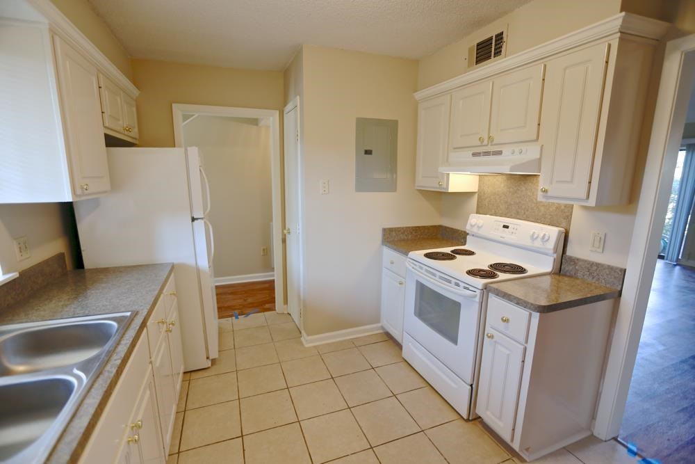 1255 East County Line Road, Unit G5 Jackson, MS 39211 - Photo 3 of 7 Photo 3