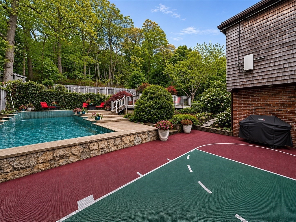 72 Beverly Road Brookline, MA 02467 - Photo 33 of 40