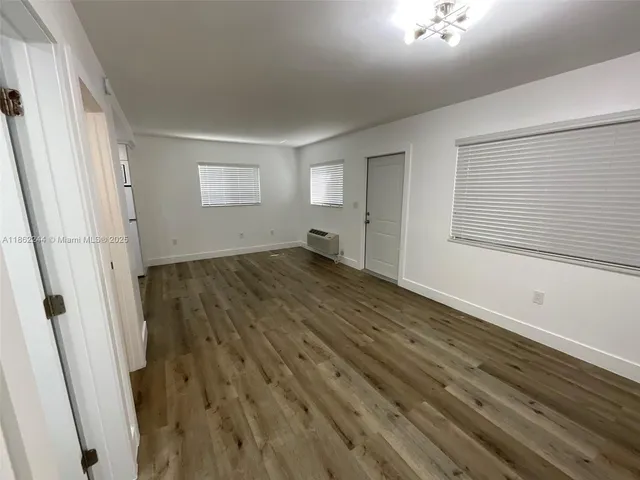 $1,700 | 2298 Southwest 1st Street, Unit 4, Miami, FL 33135