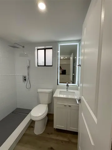 $1,700 | 2298 Southwest 1st Street, Unit 4, Miami, FL 33135