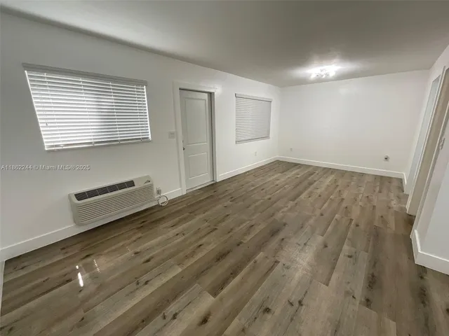 $1,700 | 2298 Southwest 1st Street, Unit 4, Miami, FL 33135