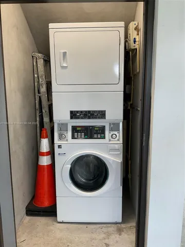 $1,700 | 2298 Southwest 1st Street, Unit 4, Miami, FL 33135