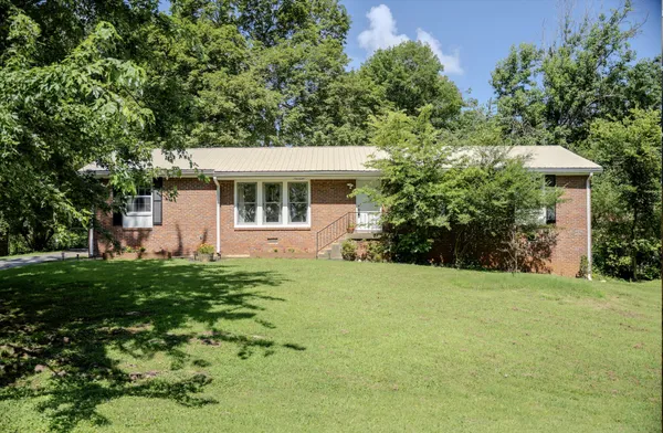 $1,350 | 221 Downer Drive, Clarksville, TN 37042