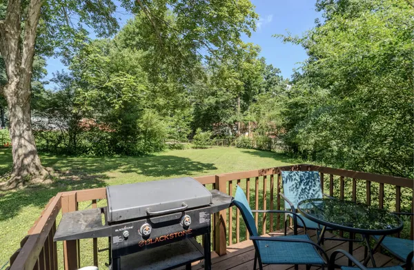 $1,350 | 221 Downer Drive, Clarksville, TN 37042