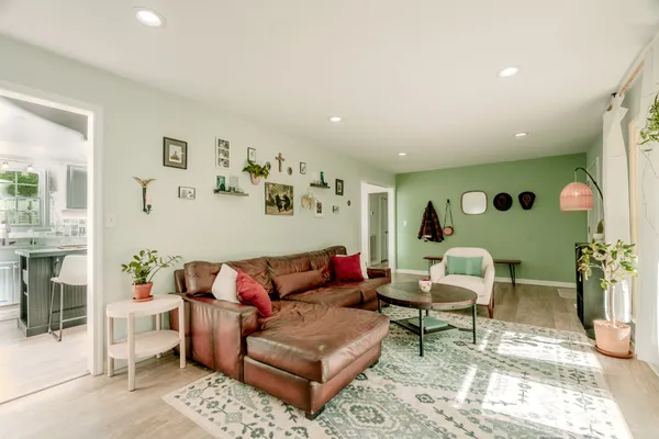 $1,350 | 221 Downer Drive, Clarksville, TN 37042