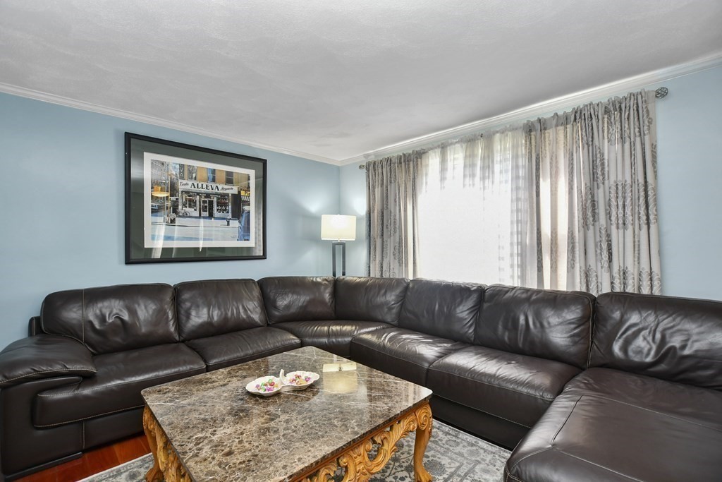 5 Spinale Road Peabody, MA 01960 - Photo 4 of 31 Gallery Image 4