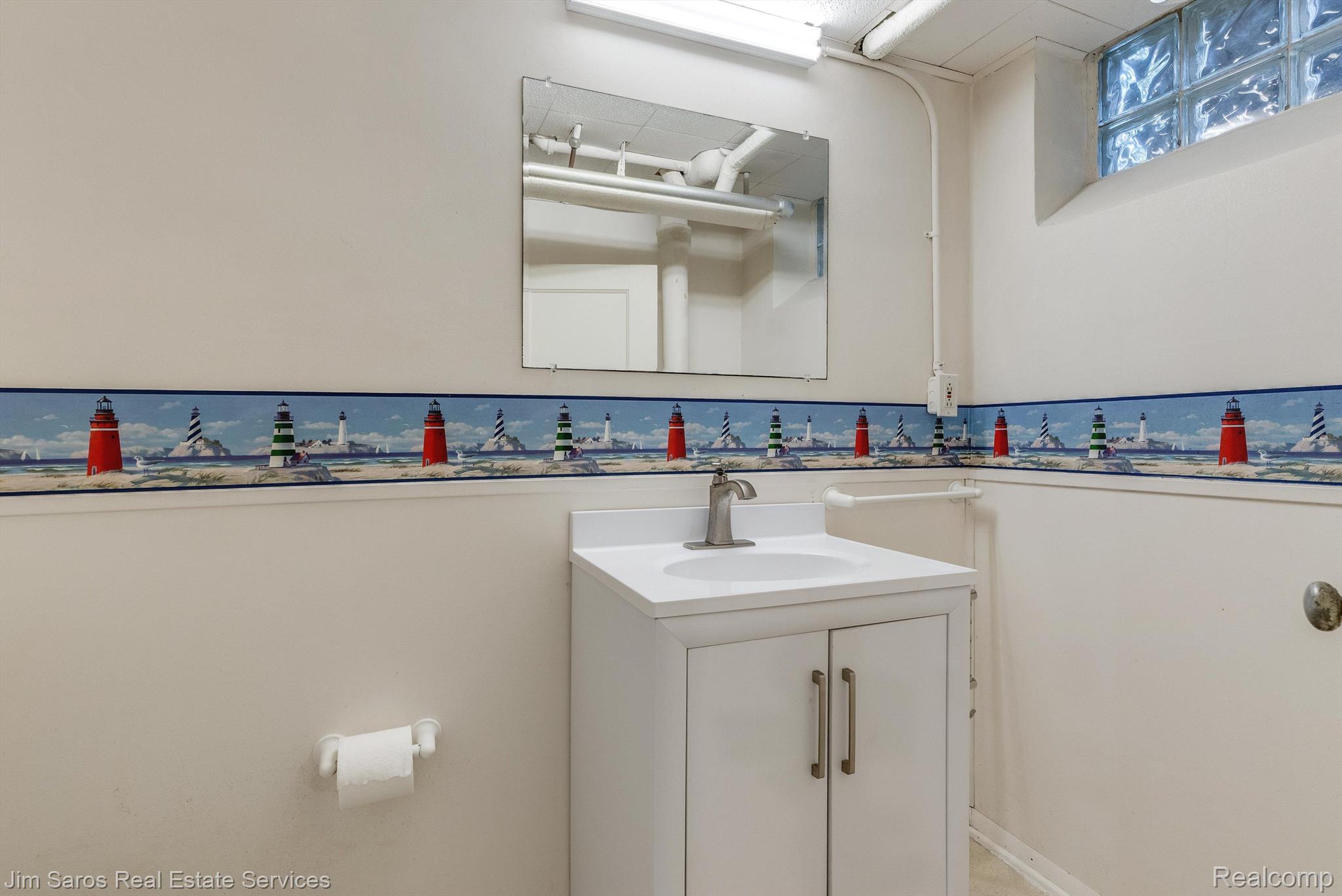 714 Washington Road Grosse Pointe, MI 48230 - Photo 21 of 27 Gallery Image 21