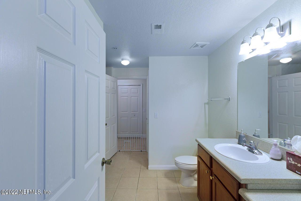 8550 Touchton Road, Unit 522 Jacksonville, FL 32216 - Photo 15 of 23 BATHROOM #2
