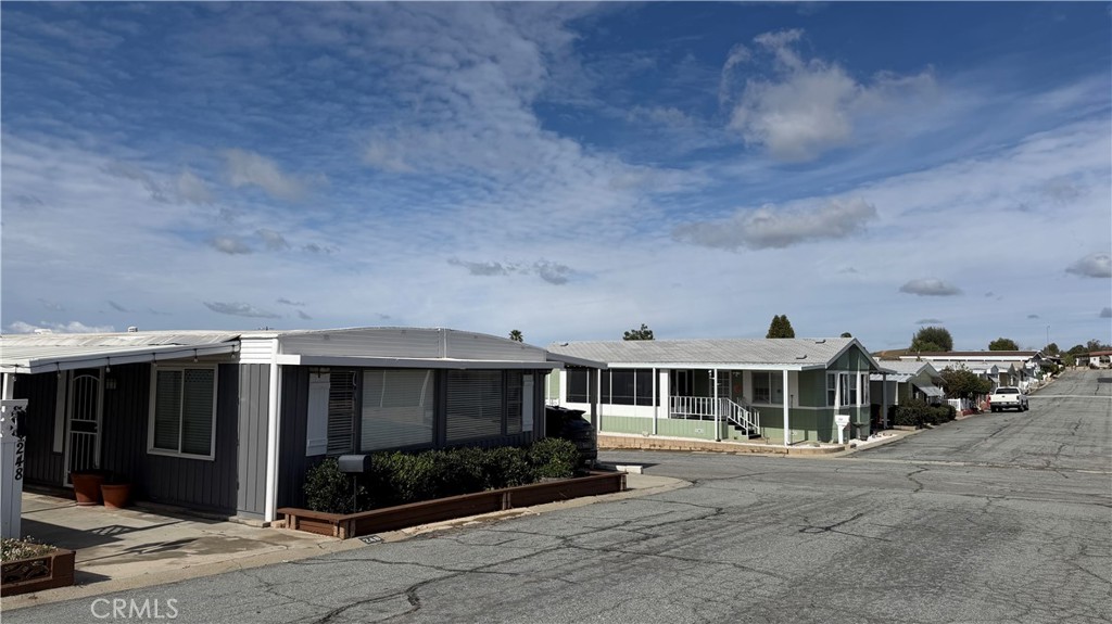 10320 Calimesa Boulevard, Unit 248 Calimesa, CA 92320 - Photo 3 of 45 Corner, Elevated Unit