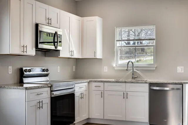 $1,695 | 348 Kristen Court, Columbia, TN 38401