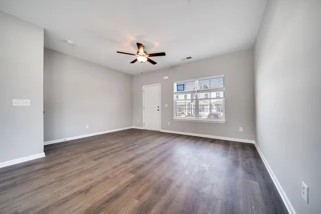 $1,695 | 348 Kristen Court, Columbia, TN 38401