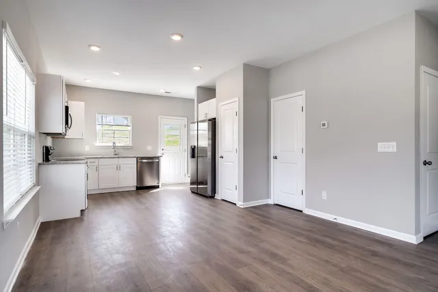 $1,695 | 348 Kristen Court, Columbia, TN 38401