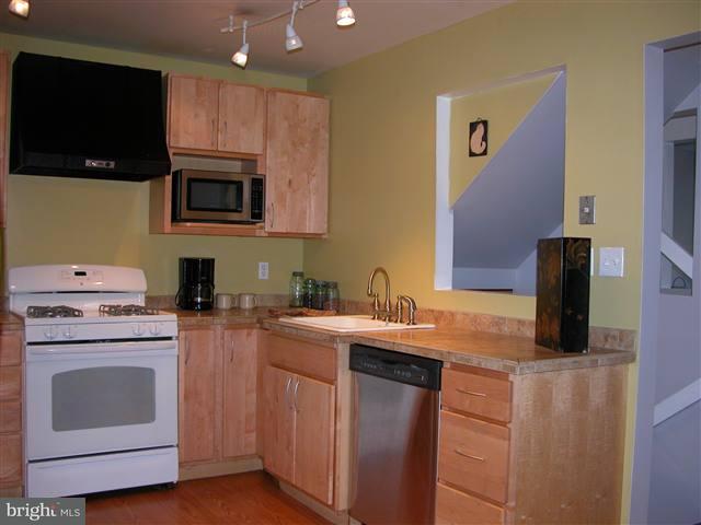 1933 Rudy Road Harrisburg, PA 17104 - Photo 2 of 23 Gallery Image 2
