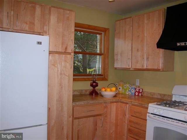 1933 Rudy Road Harrisburg, PA 17104 - Photo 3 of 23 Gallery Image 3