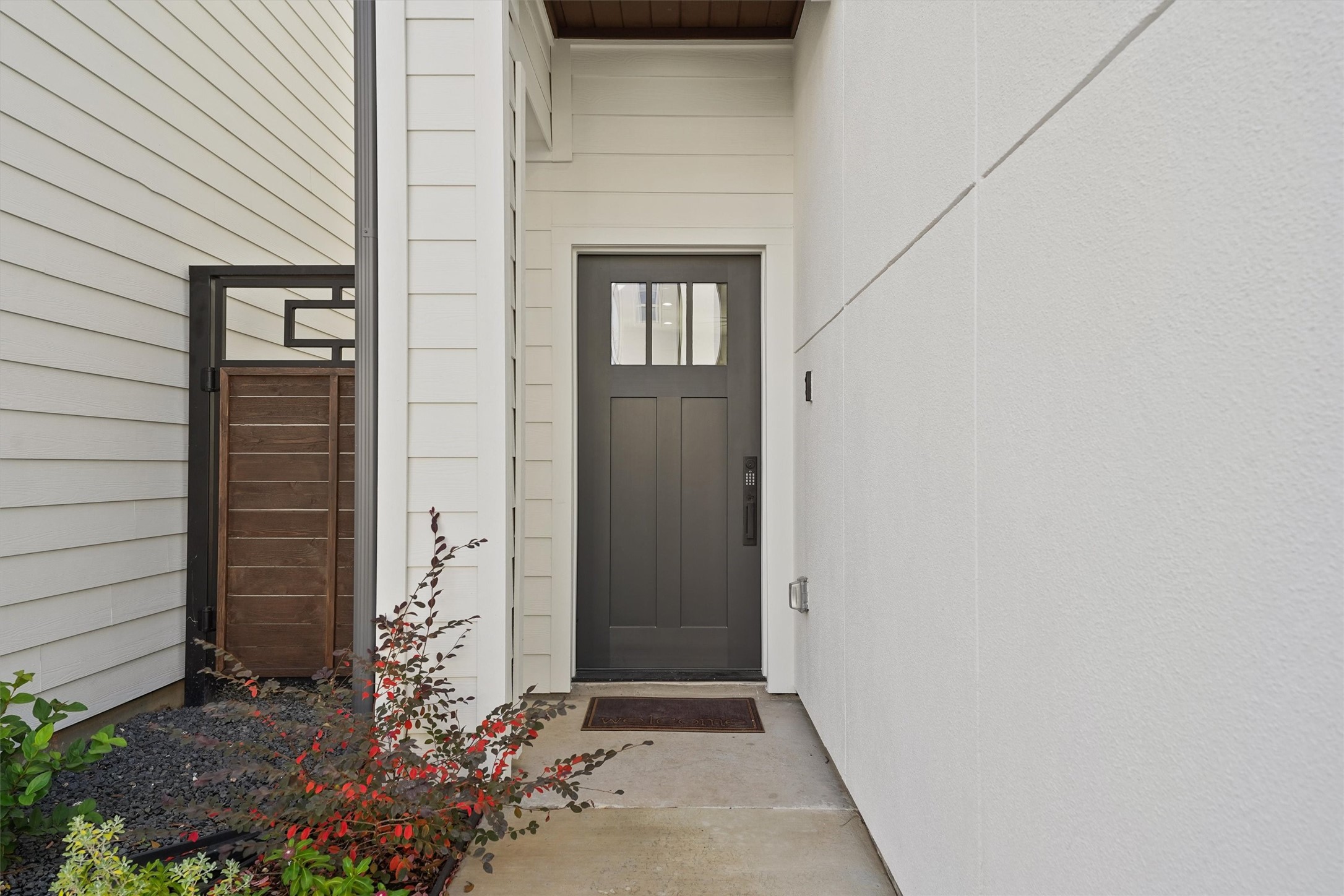 6130 Endeavor Heights Road Houston, TX 77091 - Photo 2 of 33 a view of house with entryway