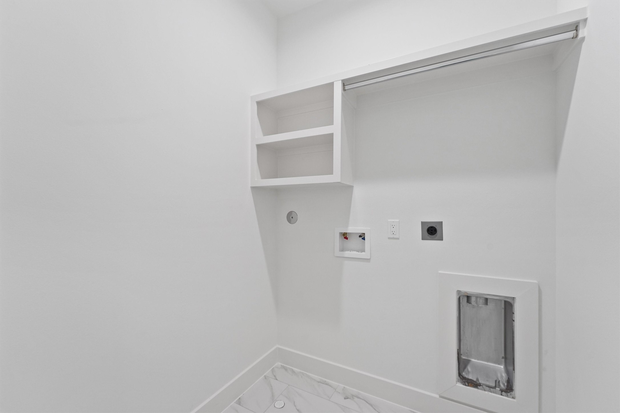 6130 Endeavor Heights Road Houston, TX 77091 - Photo 23 of 33 a view of small space