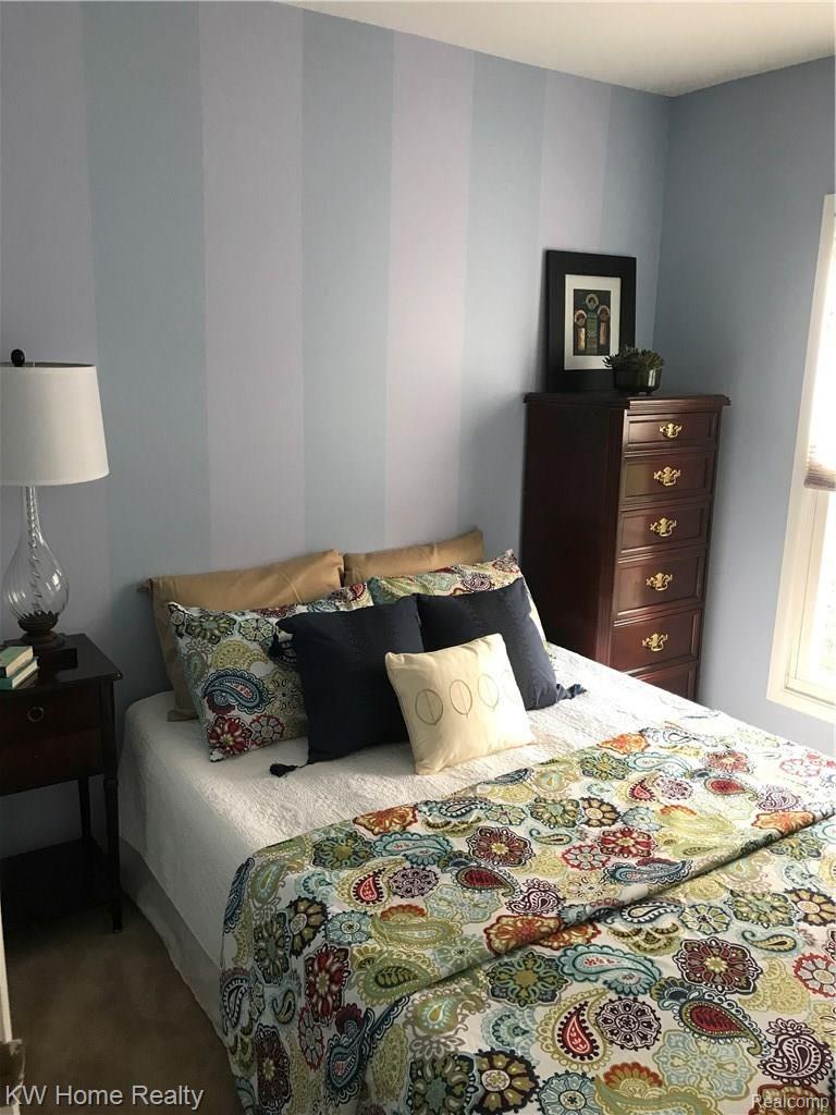 1352 Crescent Lane Rochester, MI 48306 - Photo 32 of 58 Bedroom 2