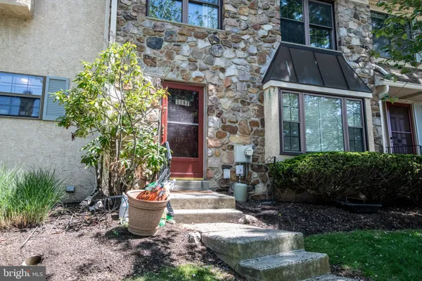 $3,500 | 1197 Heyward Road, Unit 35, Chesterbrook, PA 19087