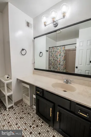 $3,500 | 1197 Heyward Road, Unit 35, Chesterbrook, PA 19087