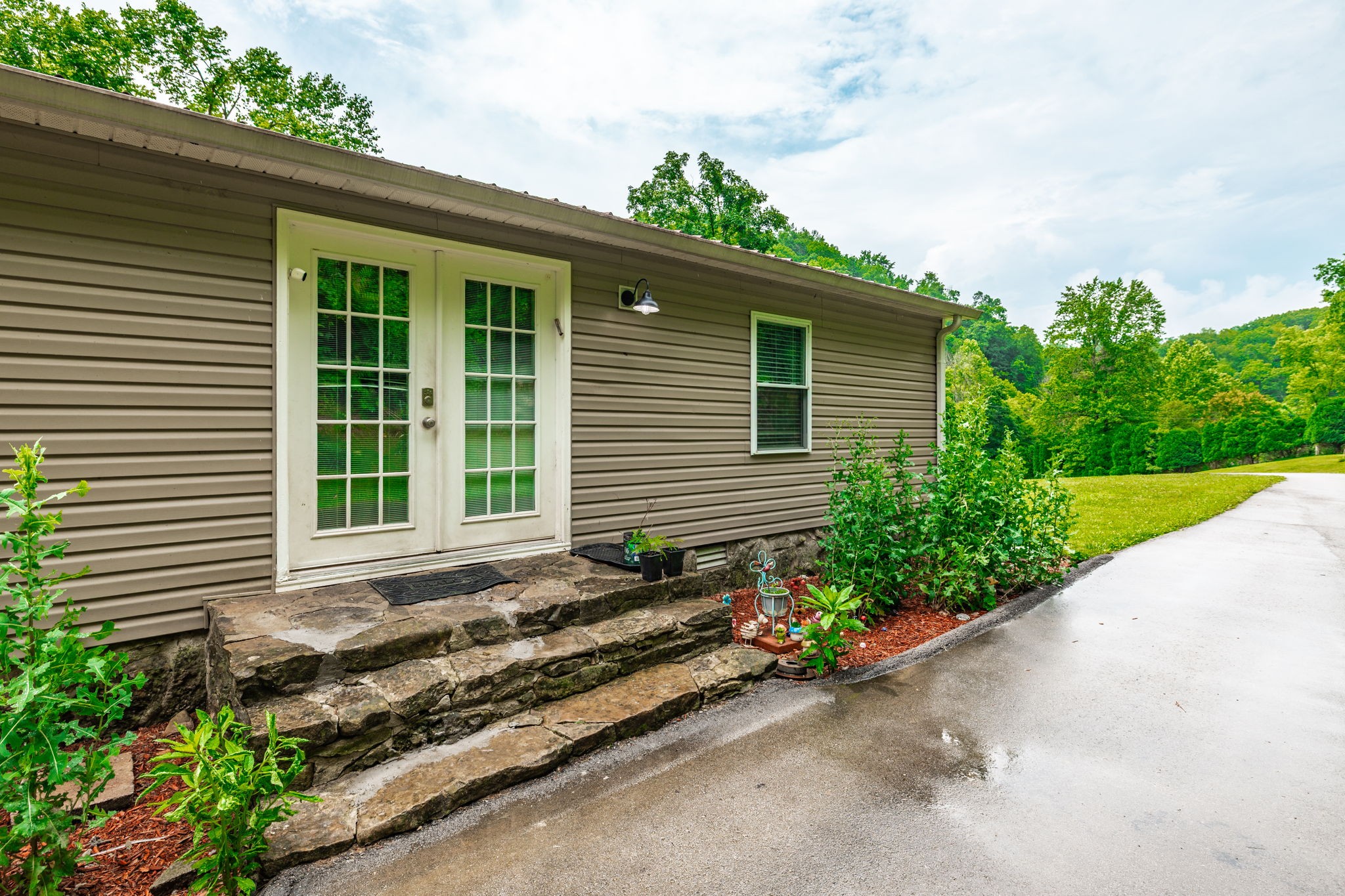 2935 Green Grove Road Hartsville, TN 37074 - Photo 3 of 48