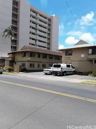 $2,000 | 1424 Alexander Street, Unit 1, Honolulu, HI 96822