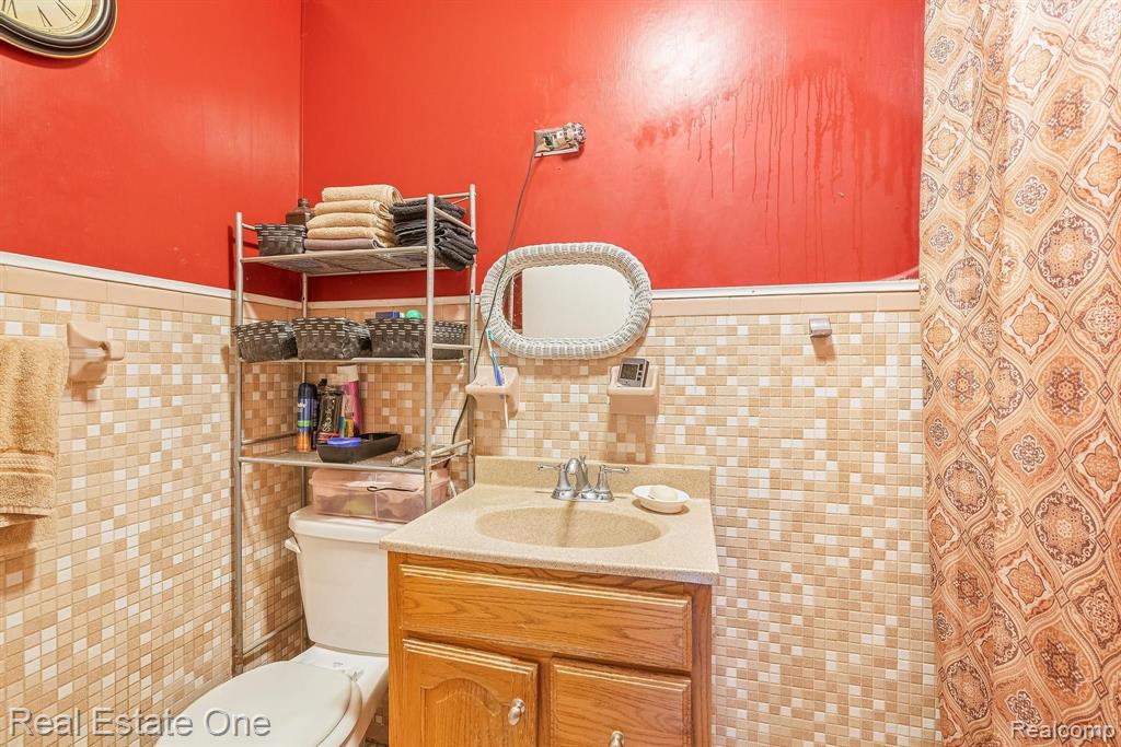 26393 Power Road Farmington Hills, MI 48334 - Photo 25 of 37