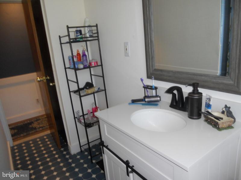 2 Winslow Road Sewell, NJ 08080 - Photo 17 of 27 Full Bath