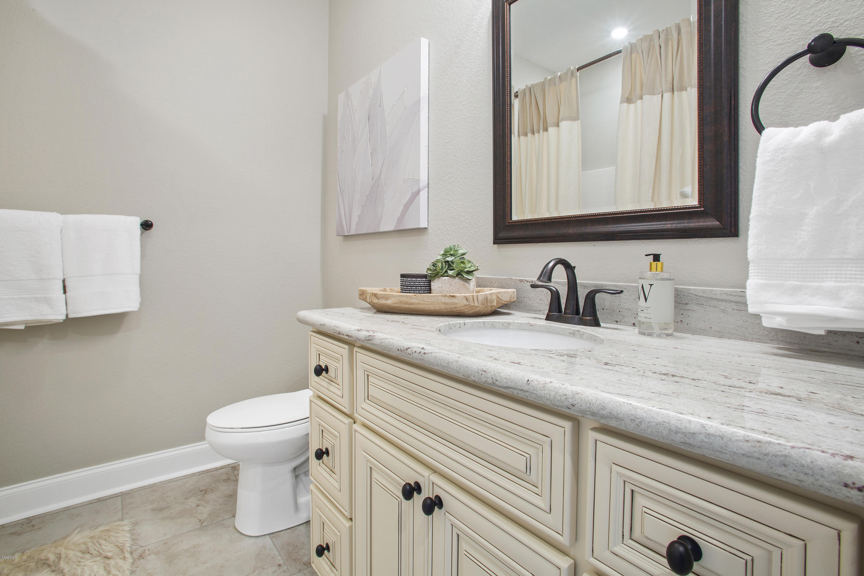 2976 Rue Dominique Biloxi, MS 39532 - Photo 36 of 40 036