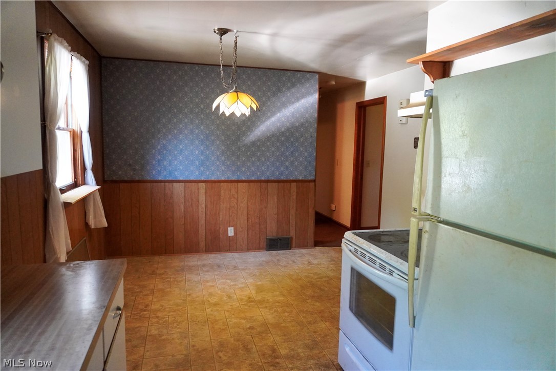 4450 7th Street Northwest Canton, OH 44708 - Photo 5 of 12