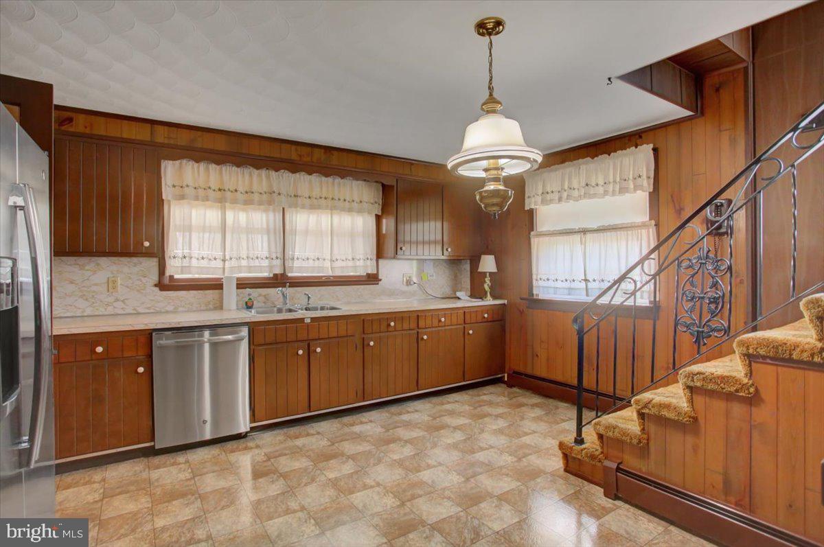 3367 Coseytown Road Greencastle, PA 17225 - Photo 20 of 83 Kitchen