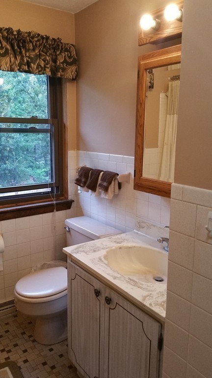 49 Lupine Road, Unit 9 Andover, MA 01810 - Photo 14 of 34 Gallery Image 14