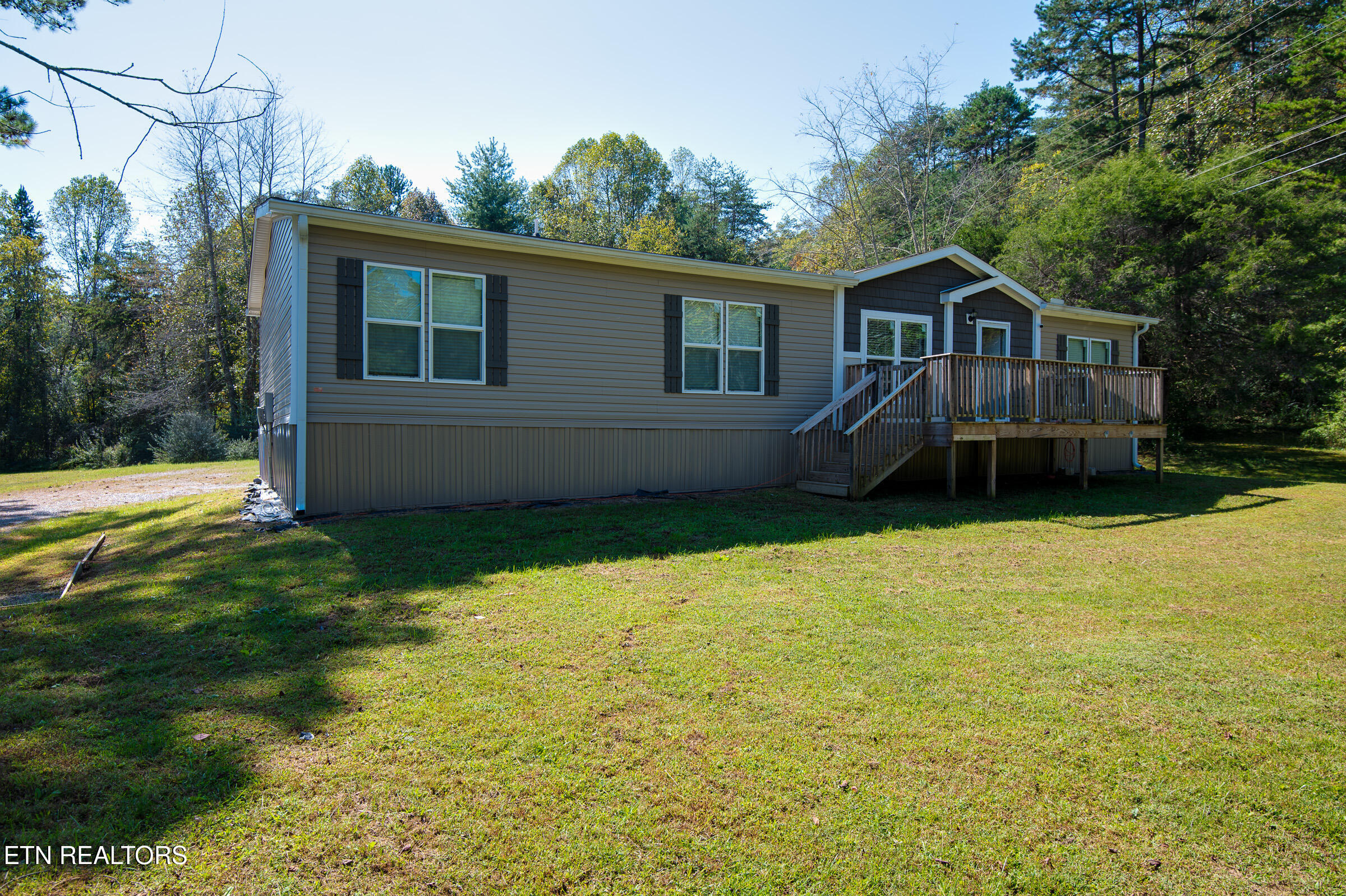 JBP_ShadyGrove451_2400px-10