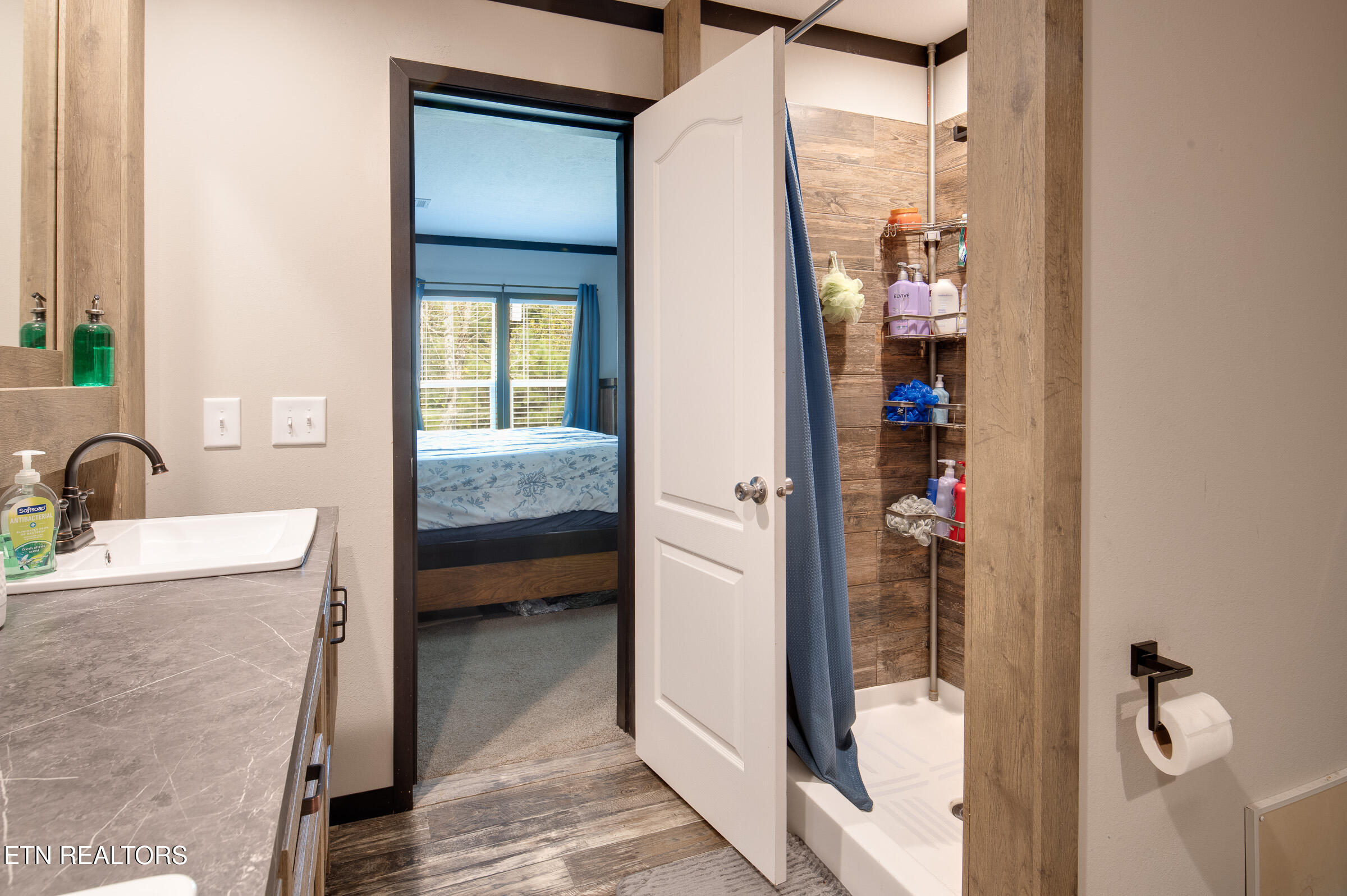 451 Shady Grove Road Lancing, TN 37770 - Photo 10 of 30 Big Bath