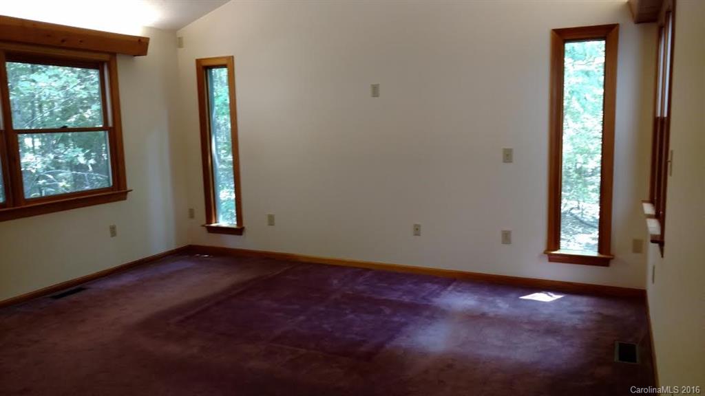 5011 Addison Road Waxhaw, NC 28173 - Photo 6 of 23 an empty room with windows and closet