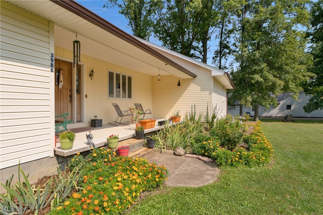 3986 South Leavitt Road Southwest Warren, OH 44481 - Photo 5 of 50