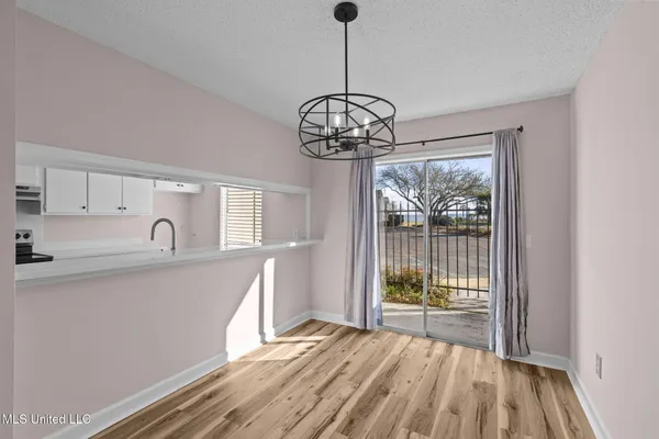 $255,000 | 550 Post Road, Unit 1002, Ridgeland, MS 39157