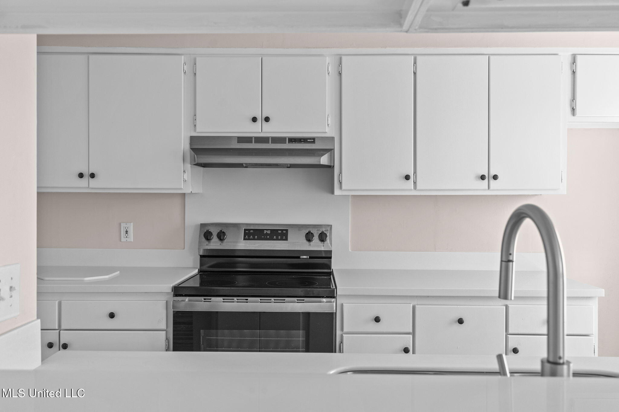 550 Post Road, Unit 1002 Ridgeland, MS 39157 - Photo 20 of 63 pc 1002 kitchen