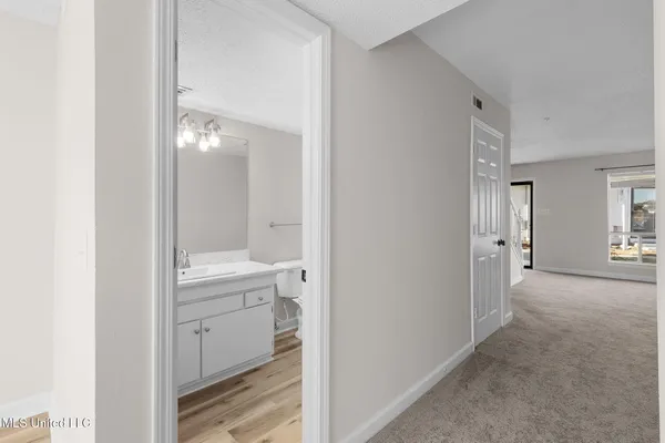 $255,000 | 550 Post Road, Unit 1002, Ridgeland, MS 39157