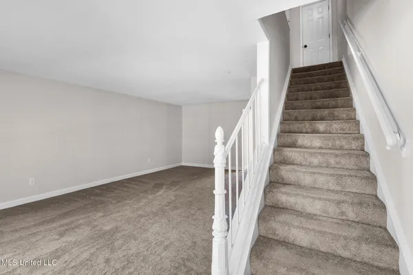 $255,000 | 550 Post Road, Unit 1002, Ridgeland, MS 39157