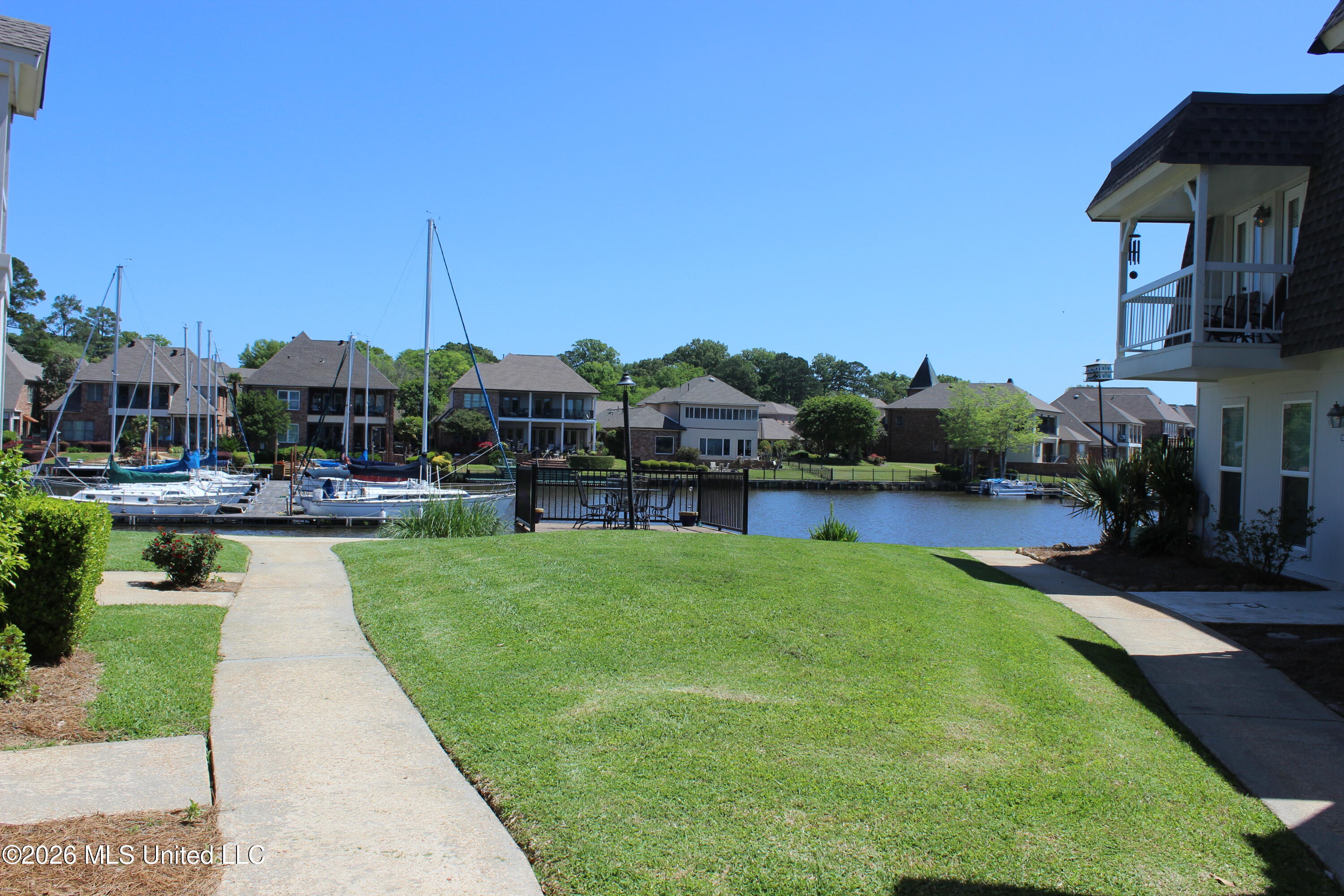 550 Post Road, Unit 1002 Ridgeland, MS 39157 - Photo 29 of 63 view from living room window