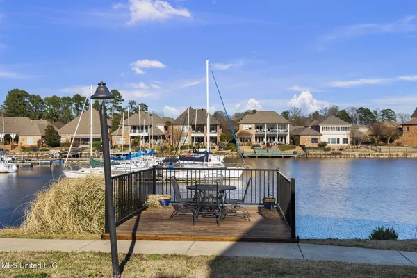 $255,000 | 550 Post Road, Unit 1002, Ridgeland, MS 39157