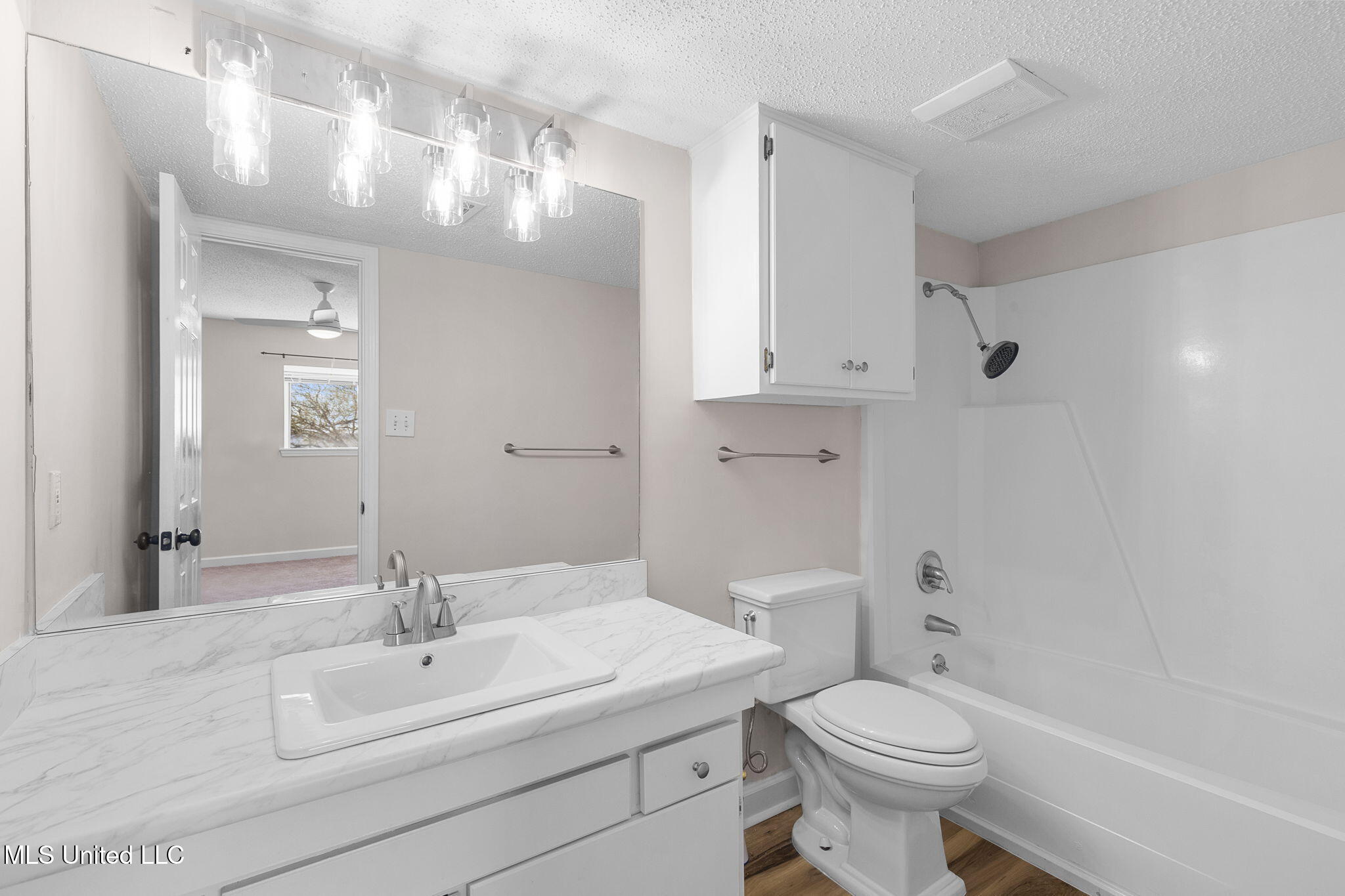 550 Post Road, Unit 1002 Ridgeland, MS 39157 - Photo 45 of 63 pc 1002 bathroom2