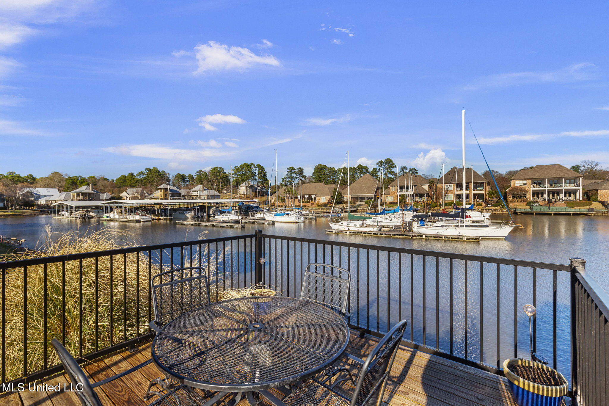 550 Post Road, Unit 1002 Ridgeland, MS 39157 - Photo 55 of 63 Plenty of places to relax