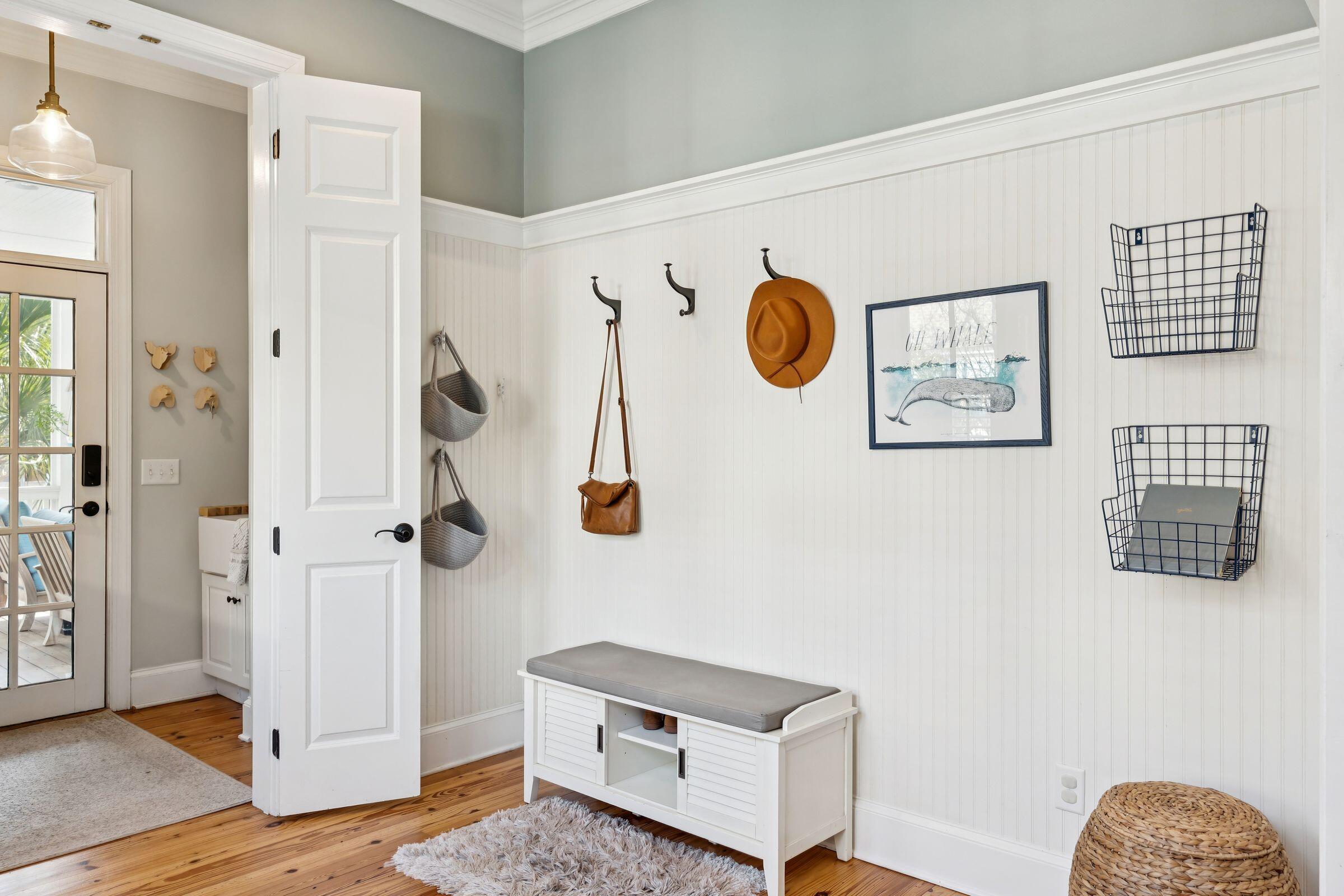 46 Eastlake Road Mount Pleasant, SC 29464 - Photo 23 of 78 Breakfast Nook / Drop Zone