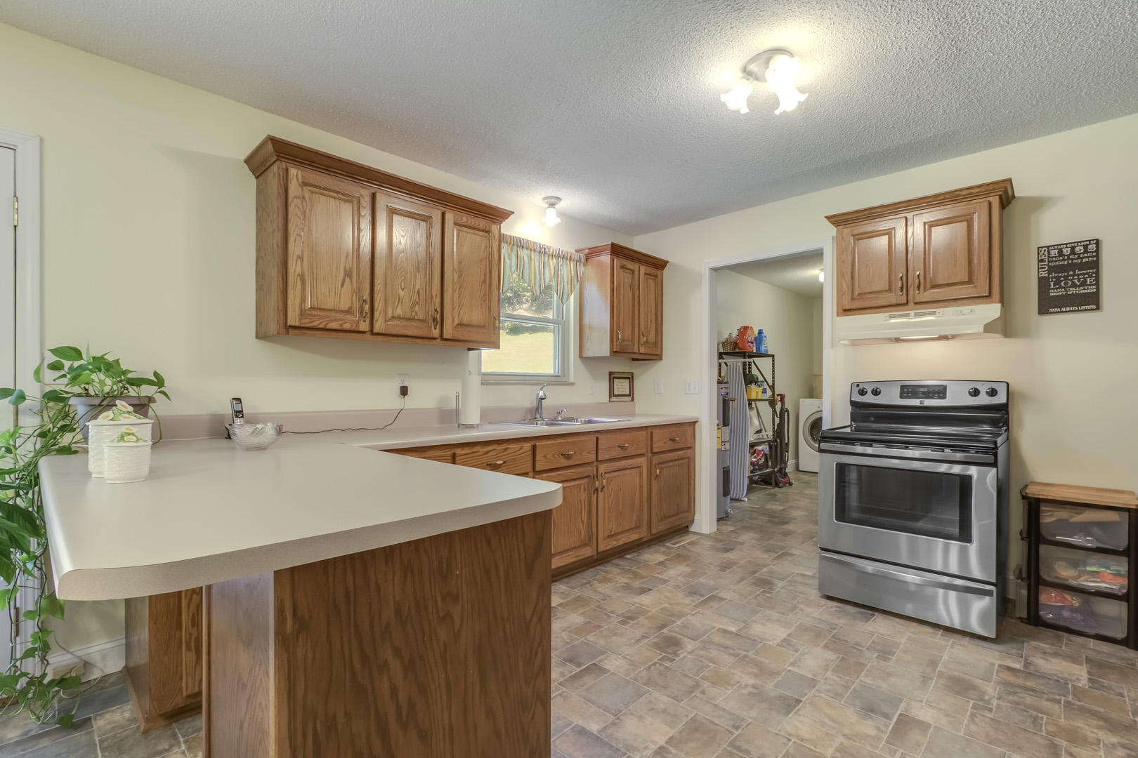 1868 James Ferry Road Kingston, TN 37763 - Photo 10 of 38 11_JamesFerryRoad_1868_Kitchen01