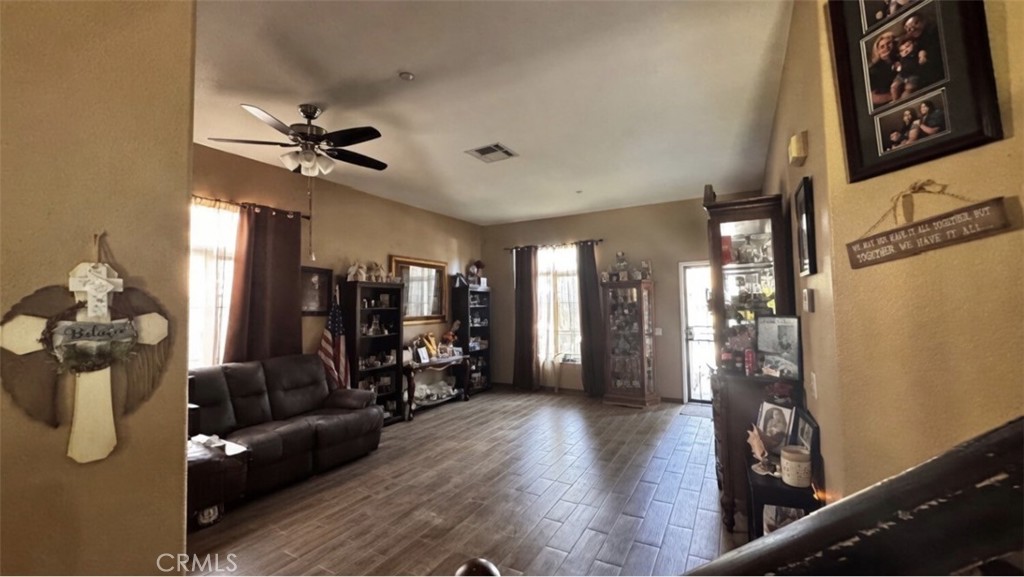1045 Amarillo Court Riverside, CA 92501 - Photo 3 of 8